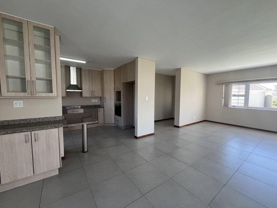 2 Bedroom Property for Sale in Heiderand Western Cape